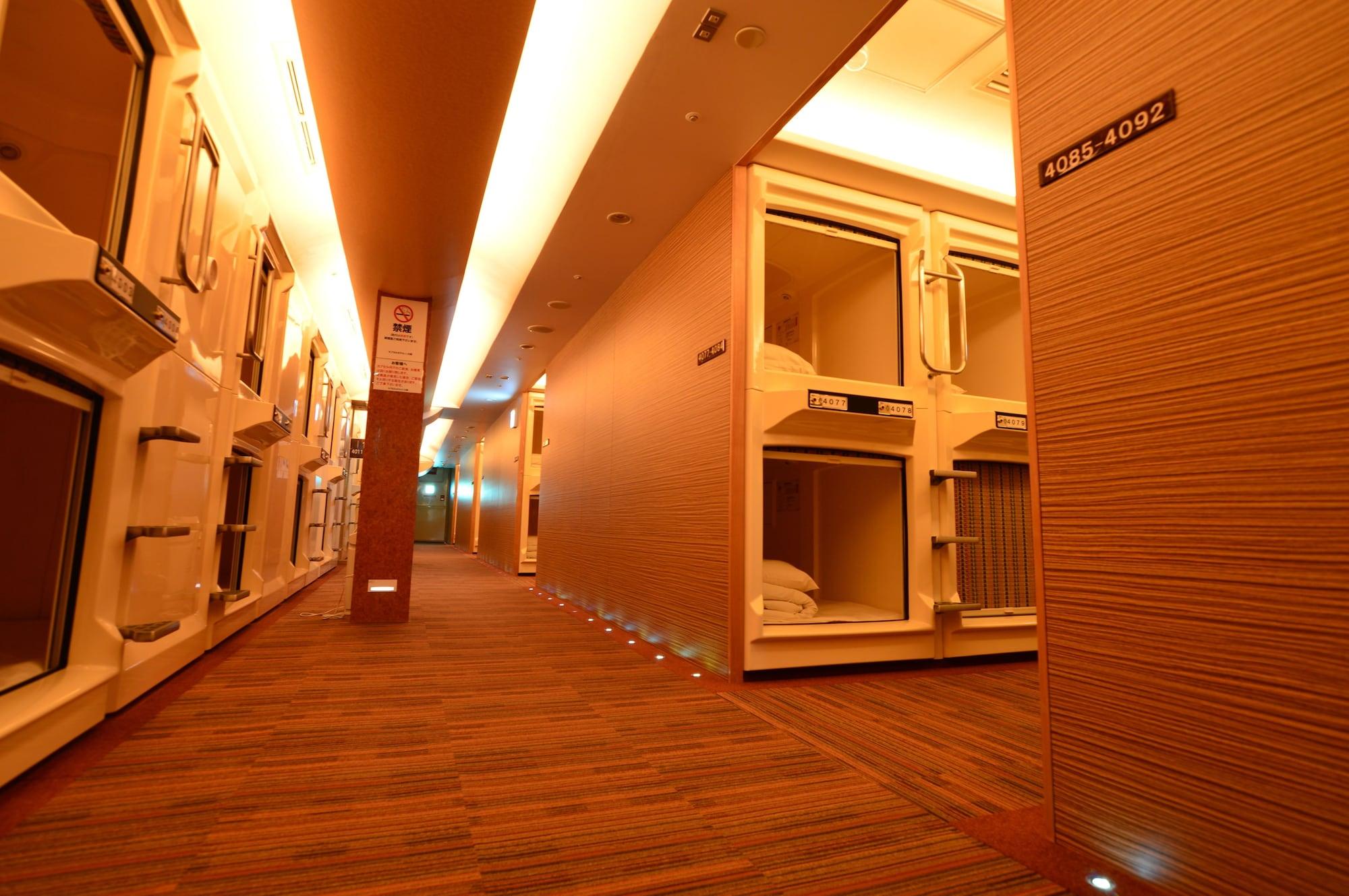 Capsule Inn Osaka - Caters To Men Luaran gambar