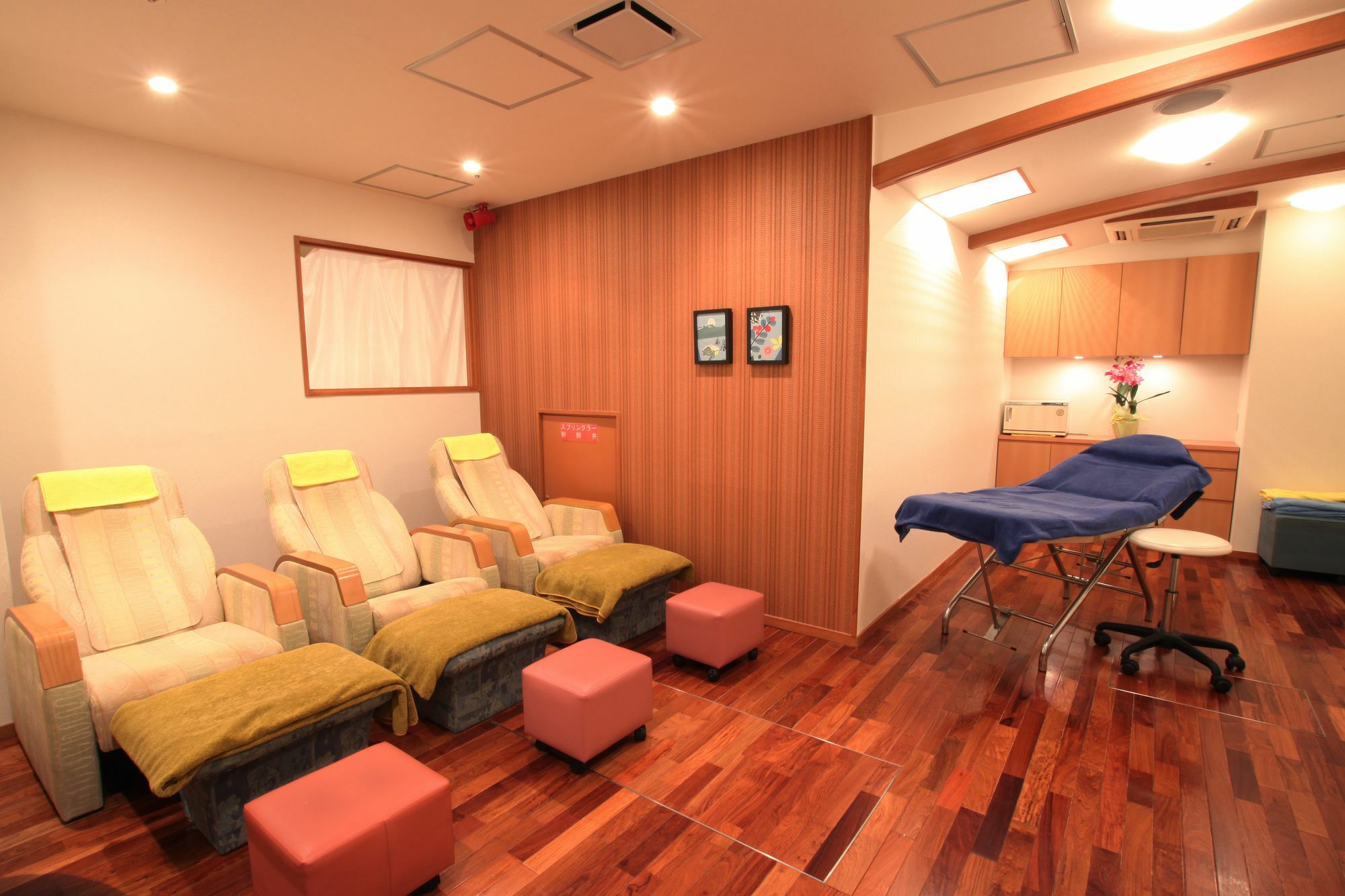 Capsule Inn Osaka - Caters To Men Luaran gambar