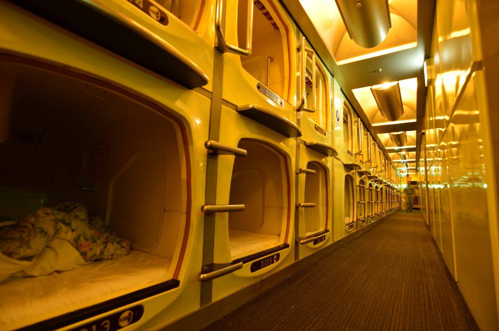 Capsule Inn Osaka - Caters To Men Luaran gambar