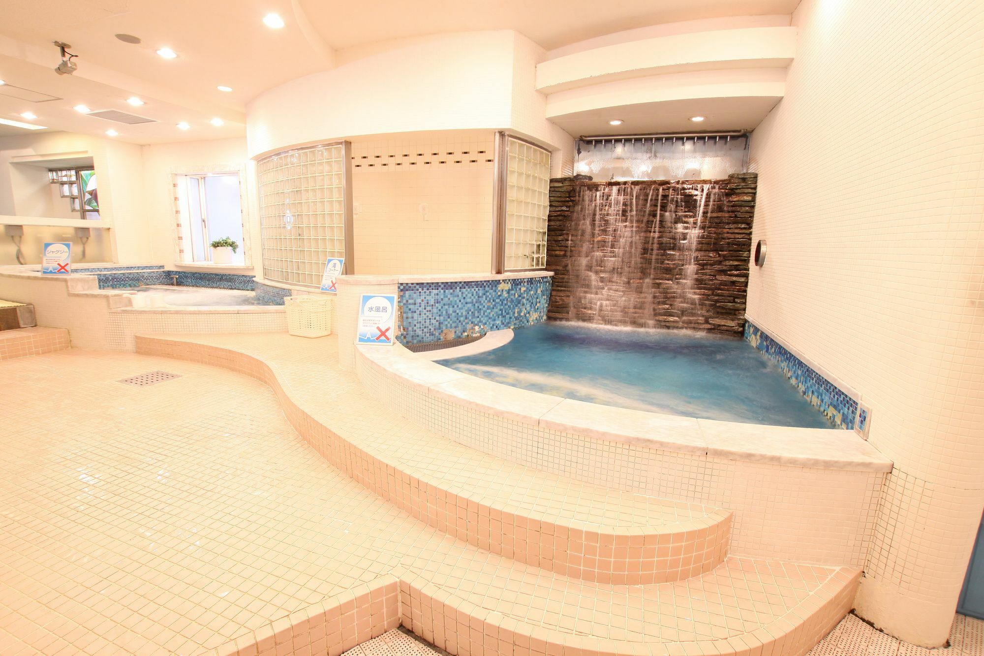 Capsule Inn Osaka - Caters To Men Luaran gambar